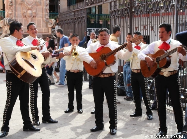 Mariachi tradycyjna orkiestra meksykańka