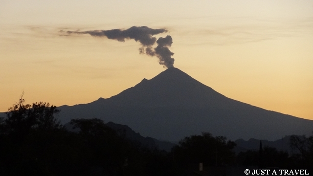 Aktywny wulkan Popocatépetl