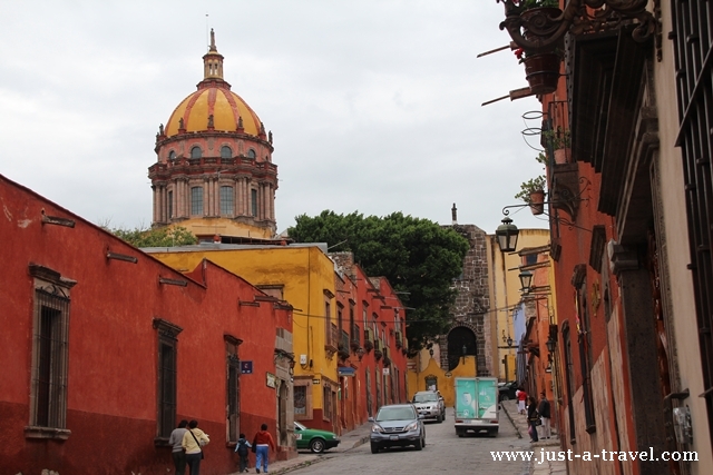 Widok na Las Monjas San Miguel de Allende